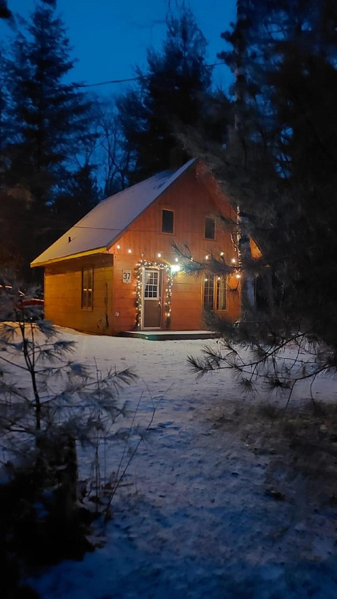 Les Chalets Sur Le Cap Saint Joachim ภายนอก รูปภาพ